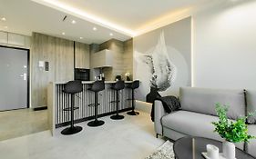 SKY Home- Penthouse Sky -Manufaktura, Bezpłatny, Parking, Klimatyzacja, Dostęp na Kod